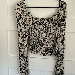 Nordstrom Astor top size medium crop top with senshu and long sleeve multicolor.